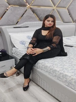 Call Girl in Williamnagar